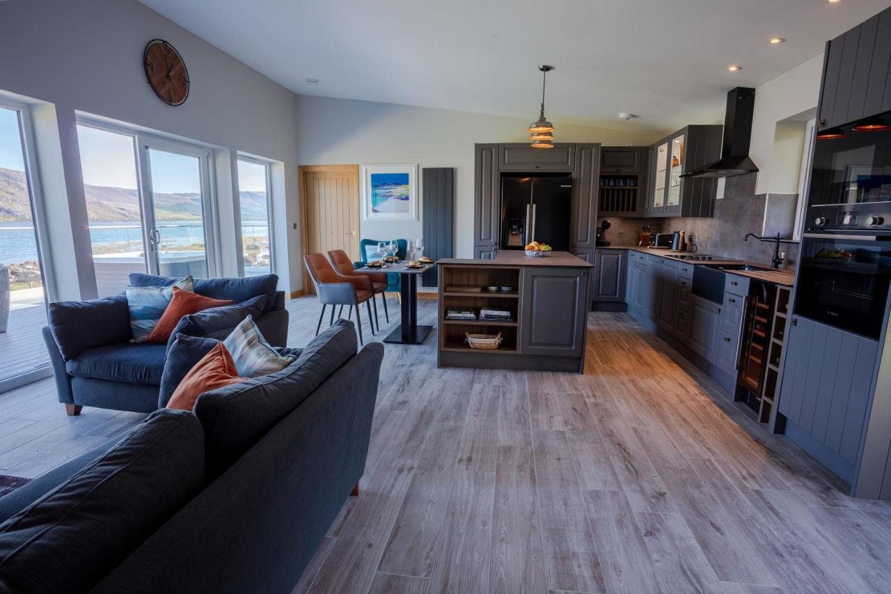 Birches Lodge With Hot Tub Dundonnell Esterno foto