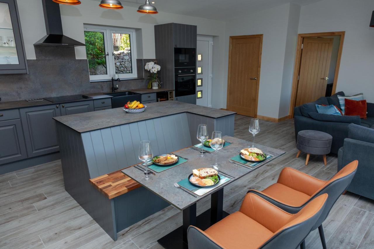Birches Lodge With Hot Tub Dundonnell Esterno foto