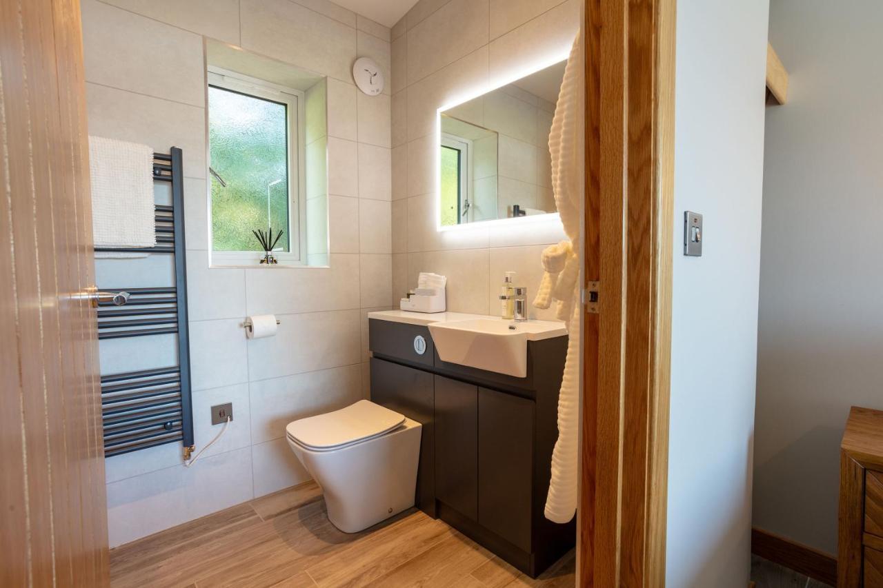 Birches Lodge With Hot Tub Dundonnell Esterno foto