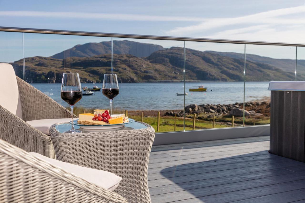 Birches Lodge With Hot Tub Dundonnell Esterno foto