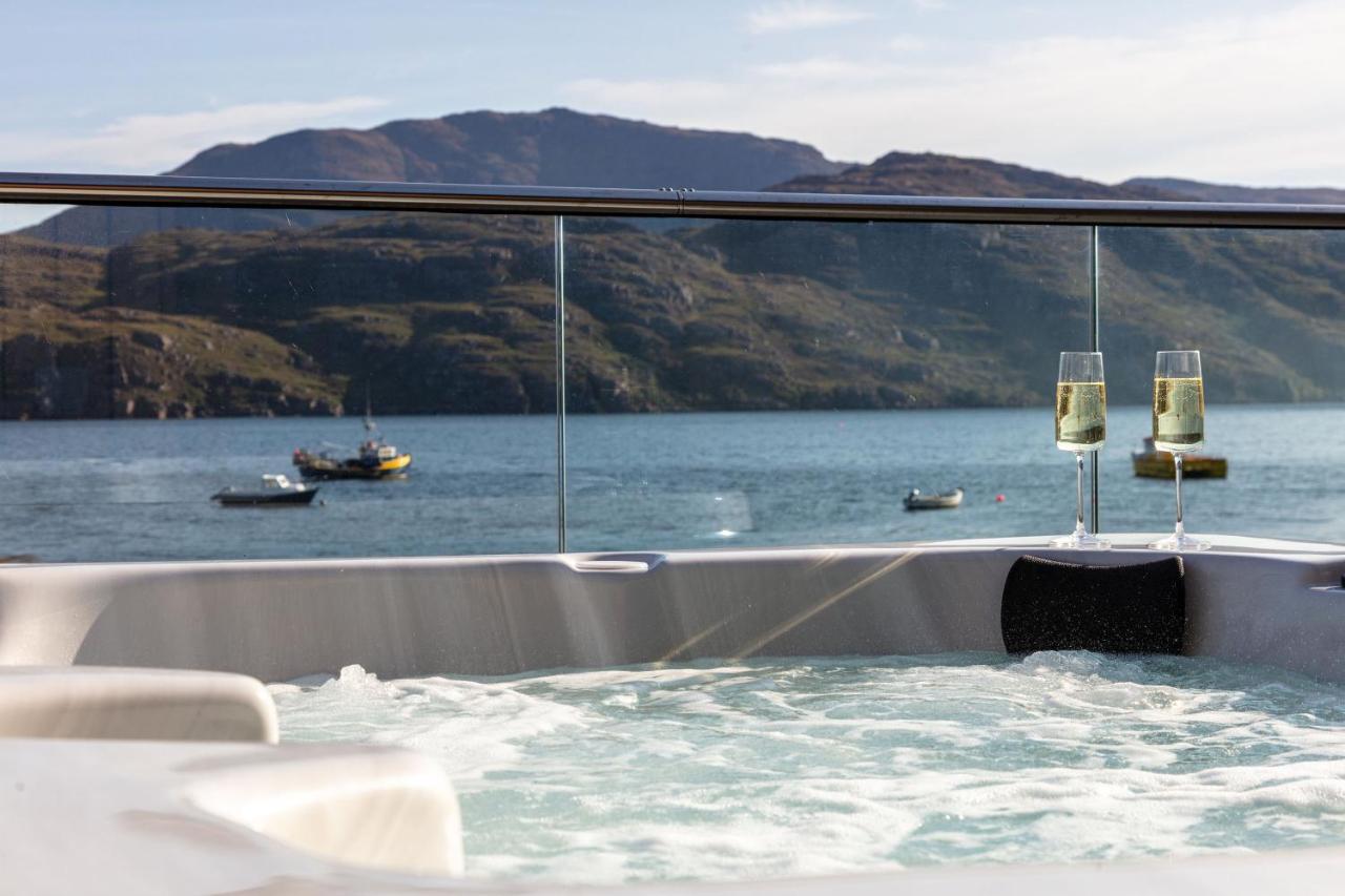 Birches Lodge With Hot Tub Dundonnell Esterno foto